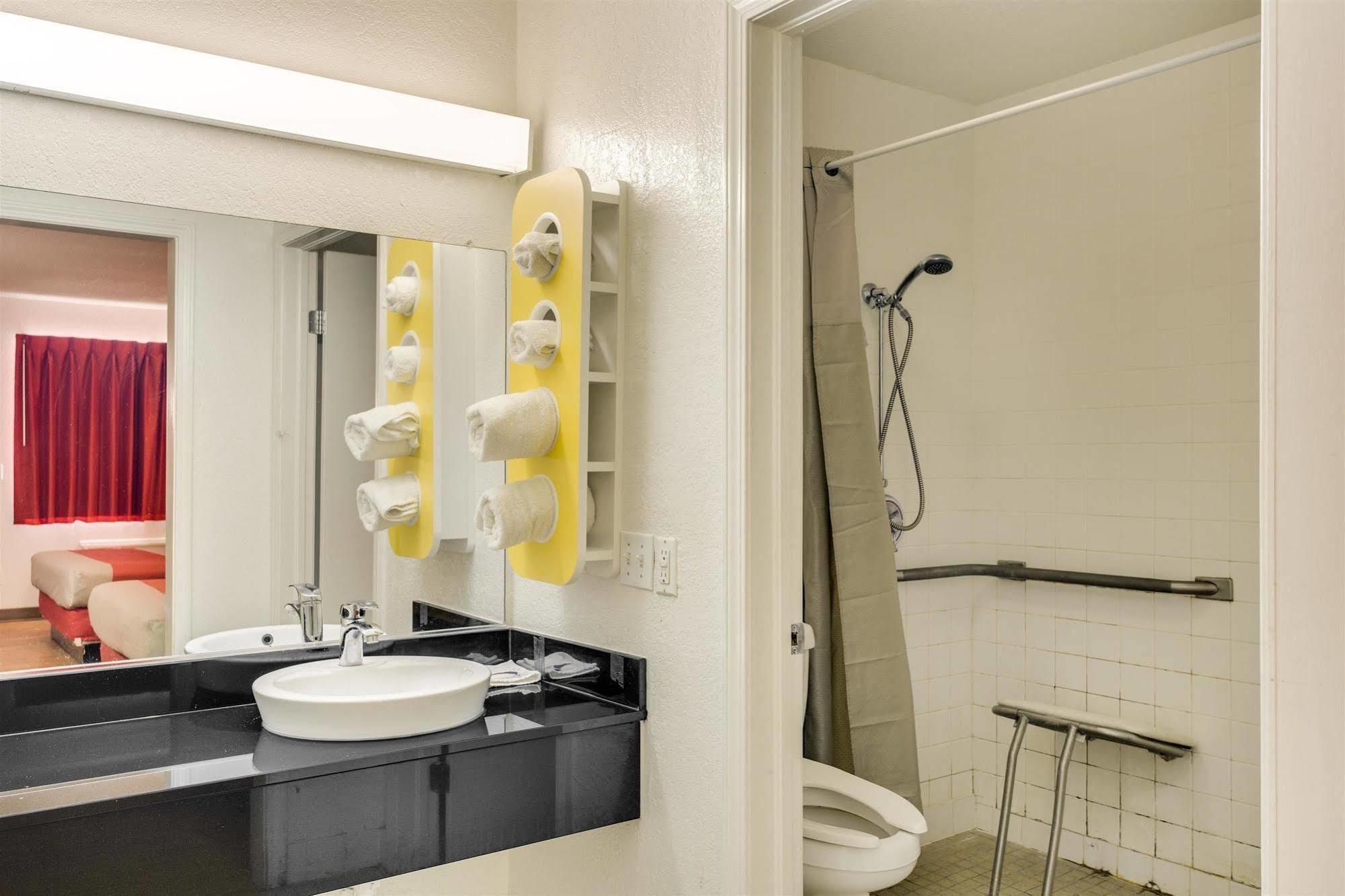 Motel 6-Fayetteville, Ar ภายนอก รูปภาพ