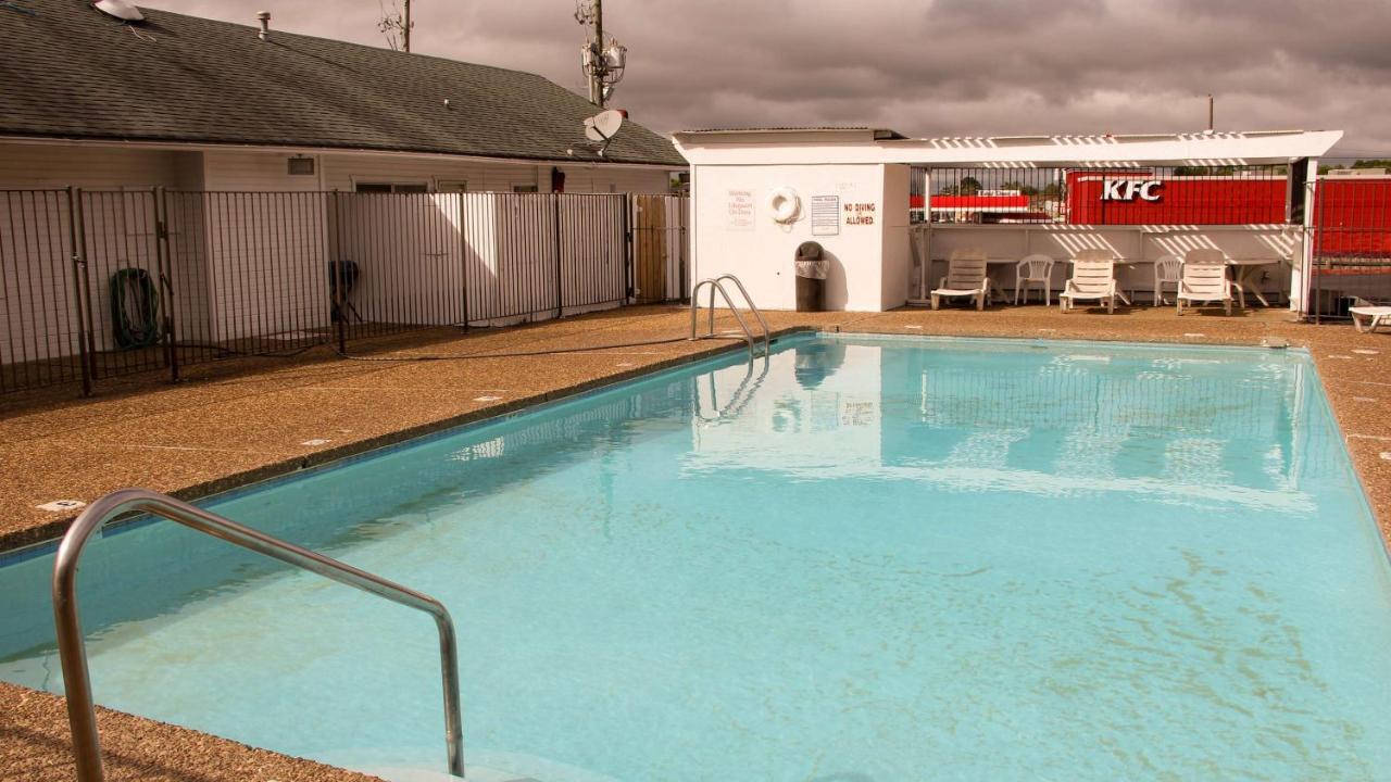 Motel 6-Fayetteville, Ar ภายนอก รูปภาพ