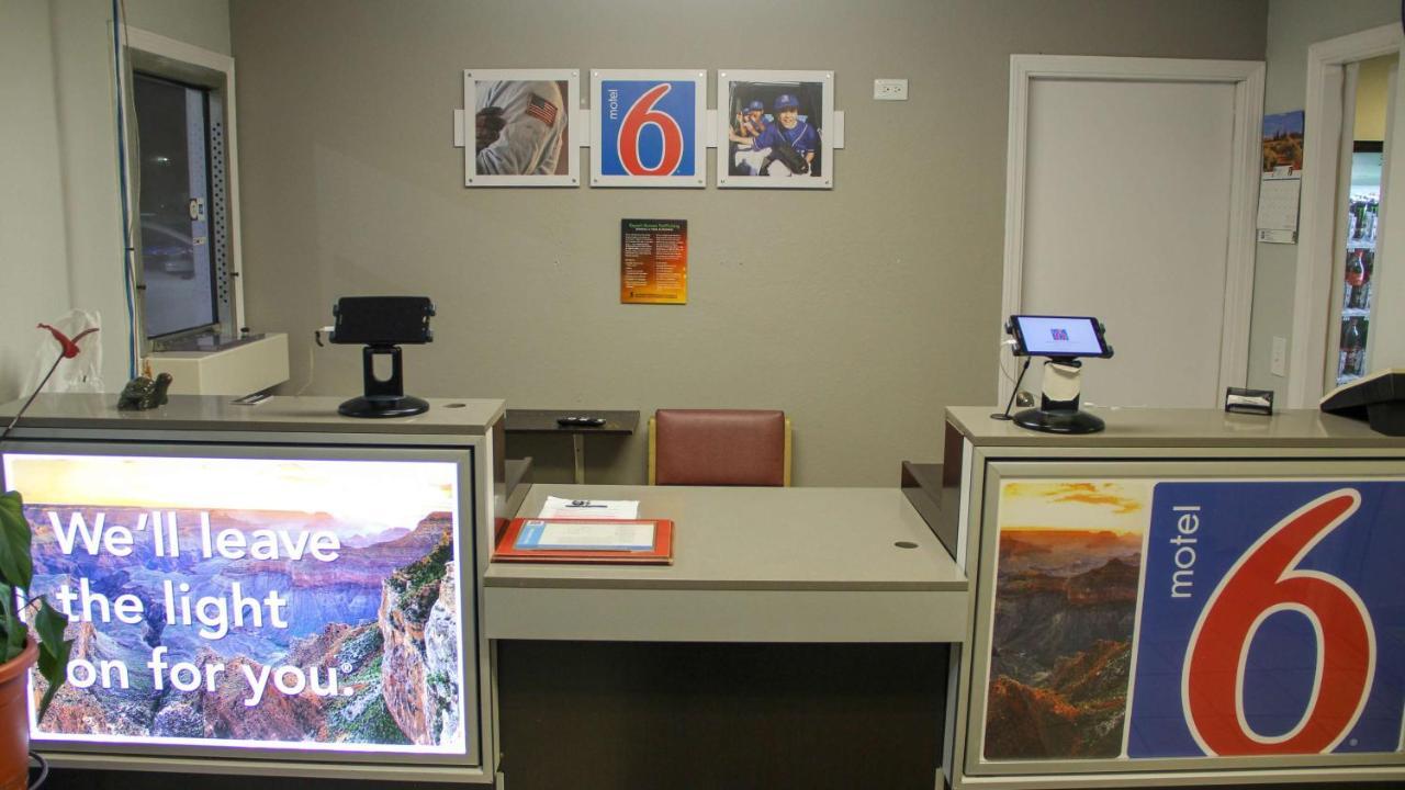 Motel 6-Fayetteville, Ar ภายนอก รูปภาพ